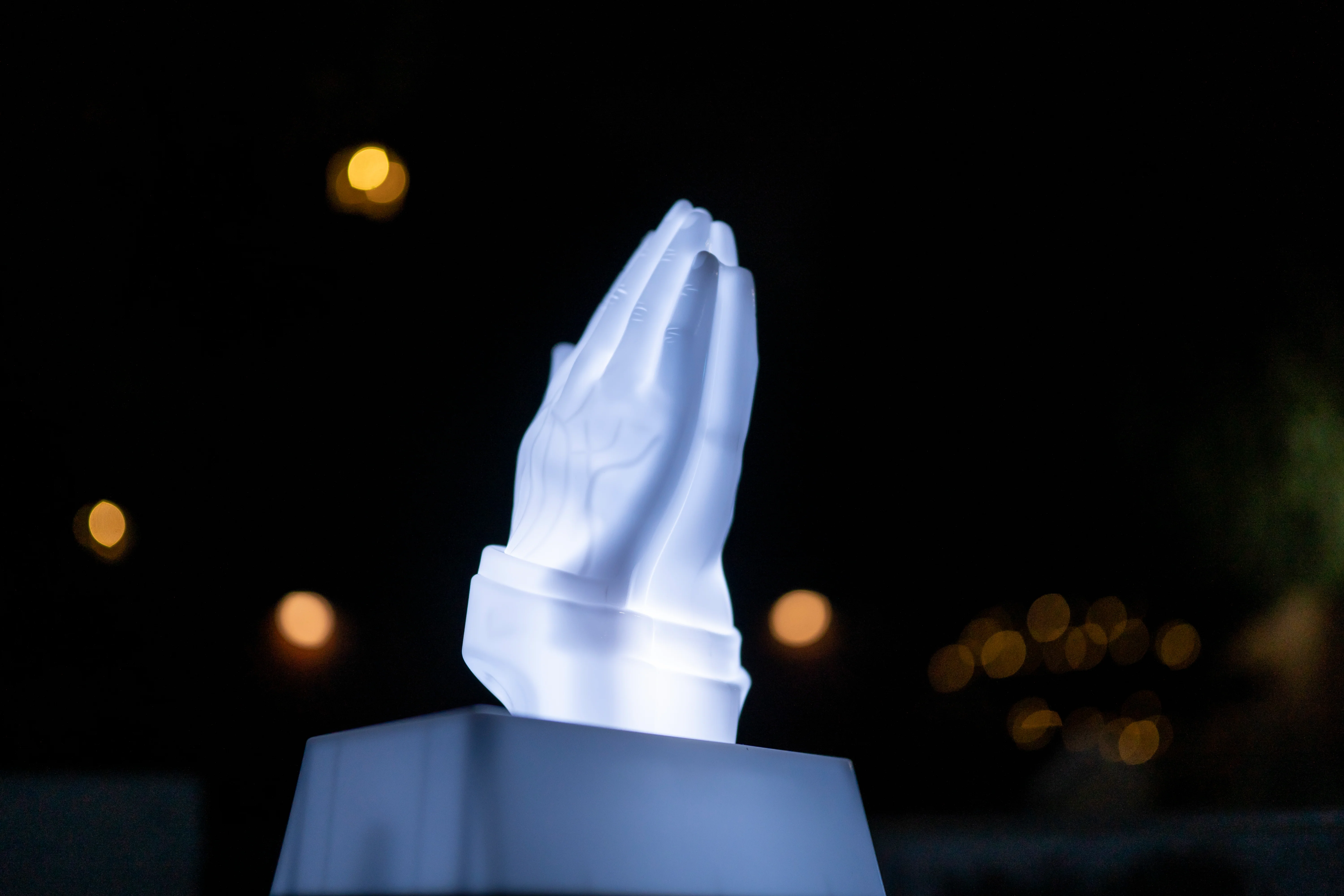 Eternal Light Praying Hands - Image 4